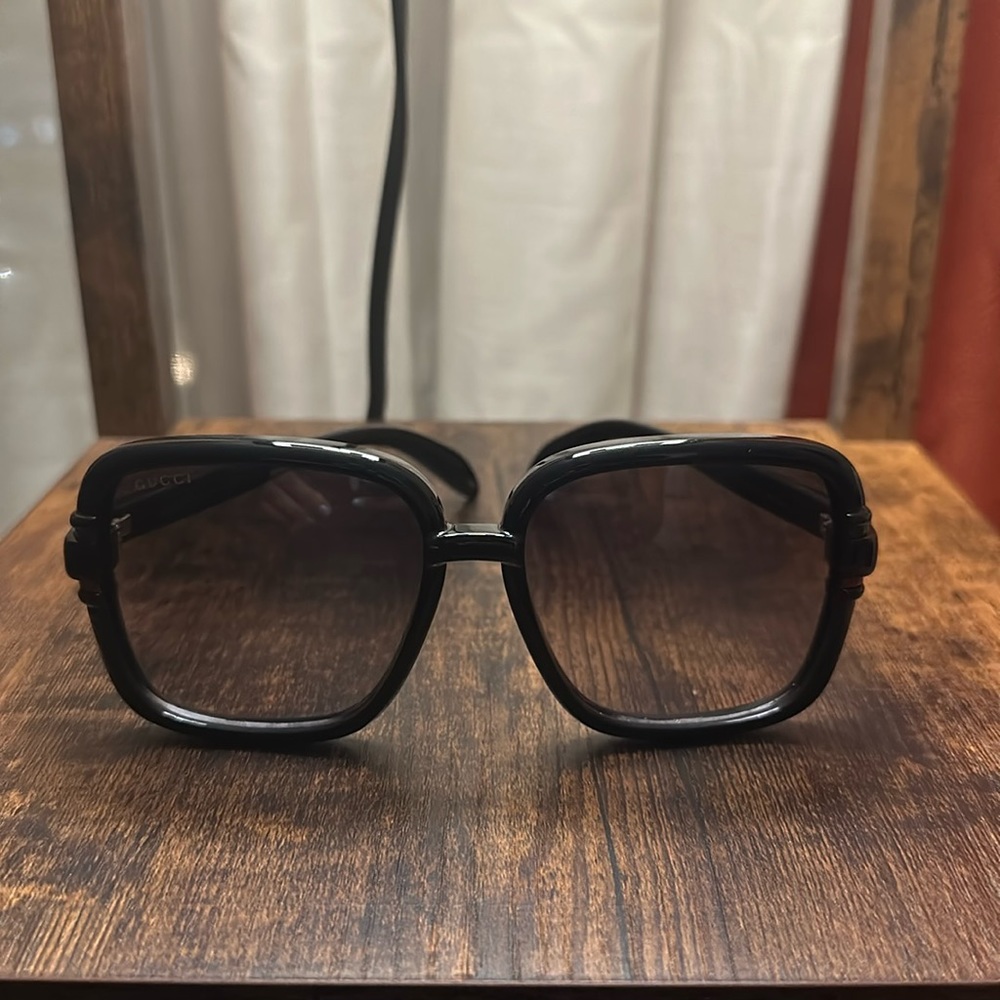 Gucci sunglasses